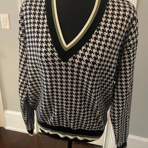 Tristan Size Navy and White Sweater